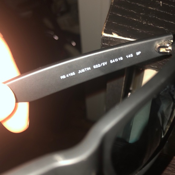 Ray bans sunglasses - Picture 2 of 4